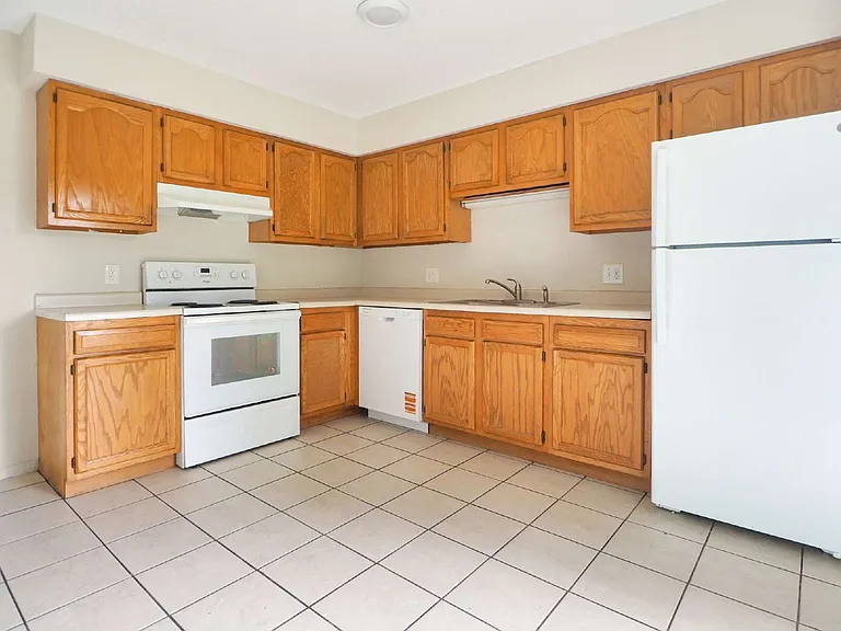 8343 143rd St W — Photo 2