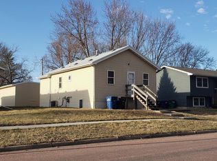 1319 E Ash Ave, Mitchell, SD 57301