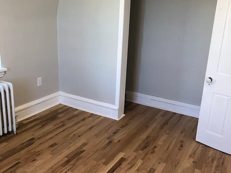 1412 N Van Buren St #3 — Photo 5