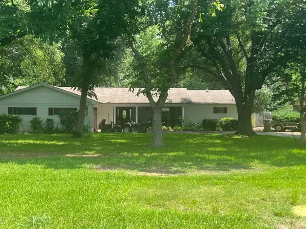 221 Raymond Dr, Monroe, LA 71203