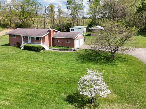 114 Arbogast Ln, Morgantown, WV 26508
