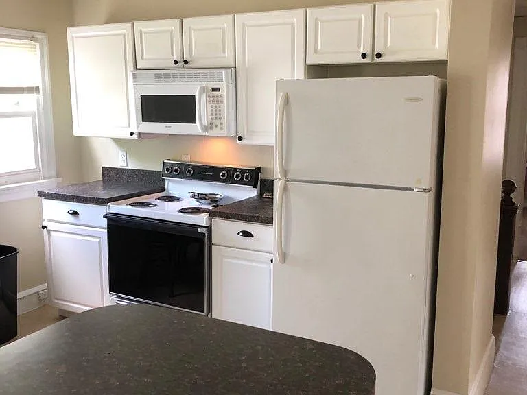 1701 Capouse Ave #3 — Photo 2