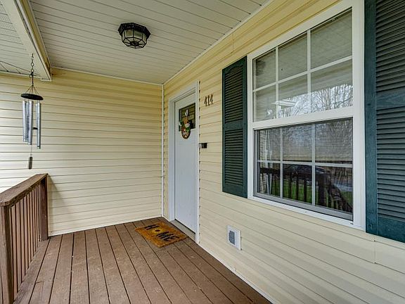 3rd image of 414 Kale Ave