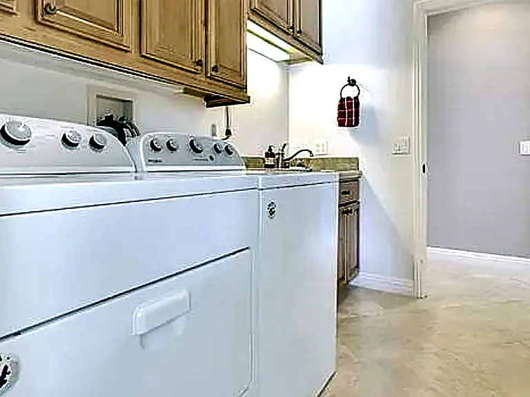 725 Red Cloud Rd — Photo 9