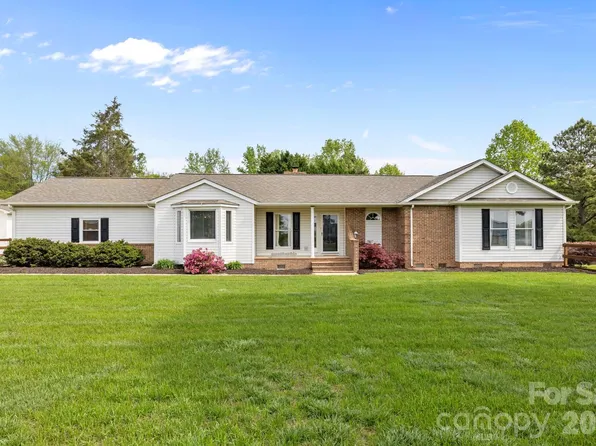 1694 Highway 55 E, Clover, SC 29710