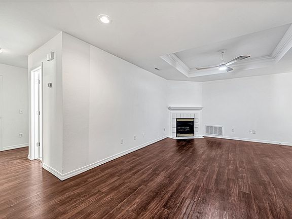 4th image of 5643 W Chattel St