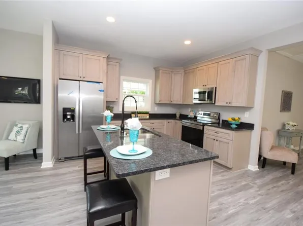 111 Downes St, Hampton, VA 23663