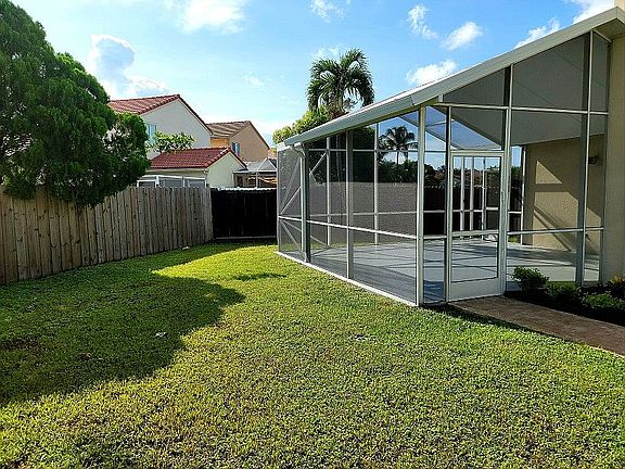 Large screened patio
