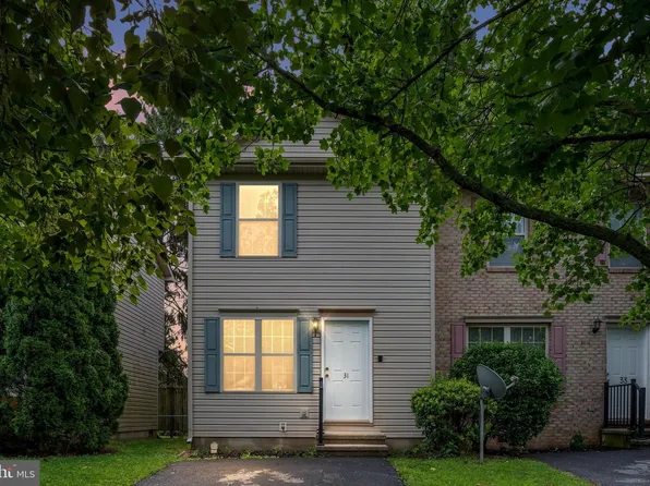 31 Dorothy Ct, Inwood, WV 25428