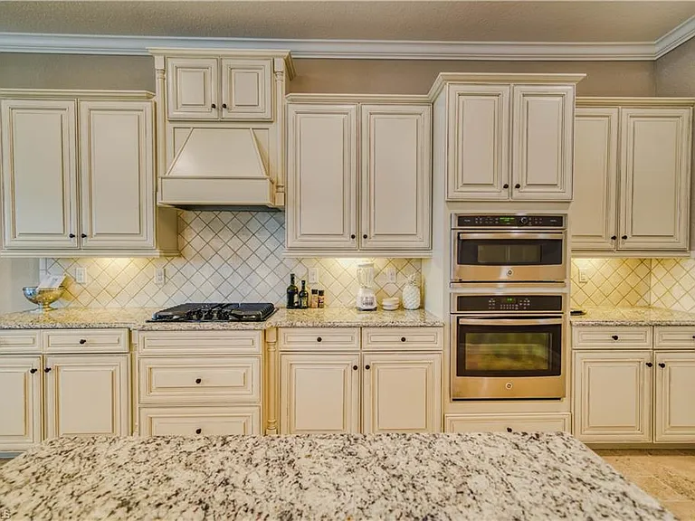 9902 Corso Bello Dr — Photo 15