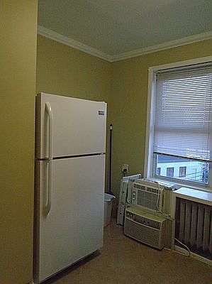 2nd image of 20-25 31st St #2F