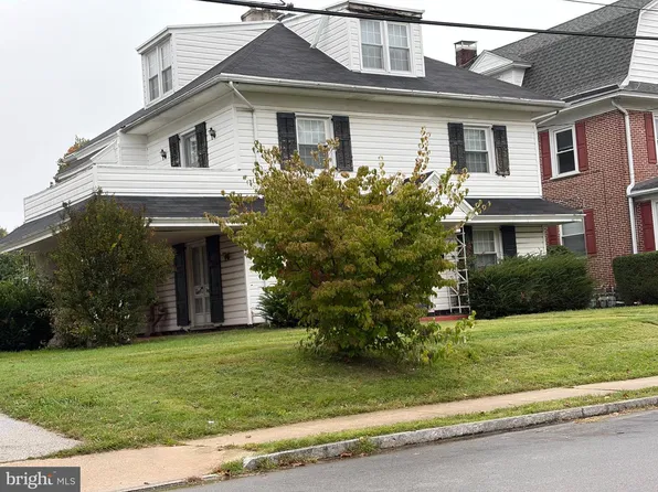 106 Grandview Rd, Ardmore, PA 19003