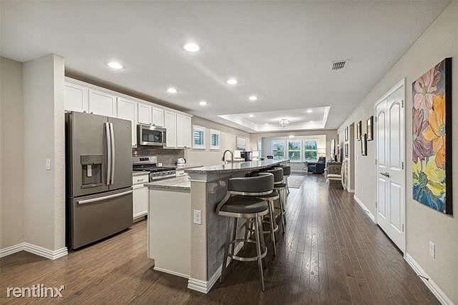 1st image of 2015R Bentwater Ln