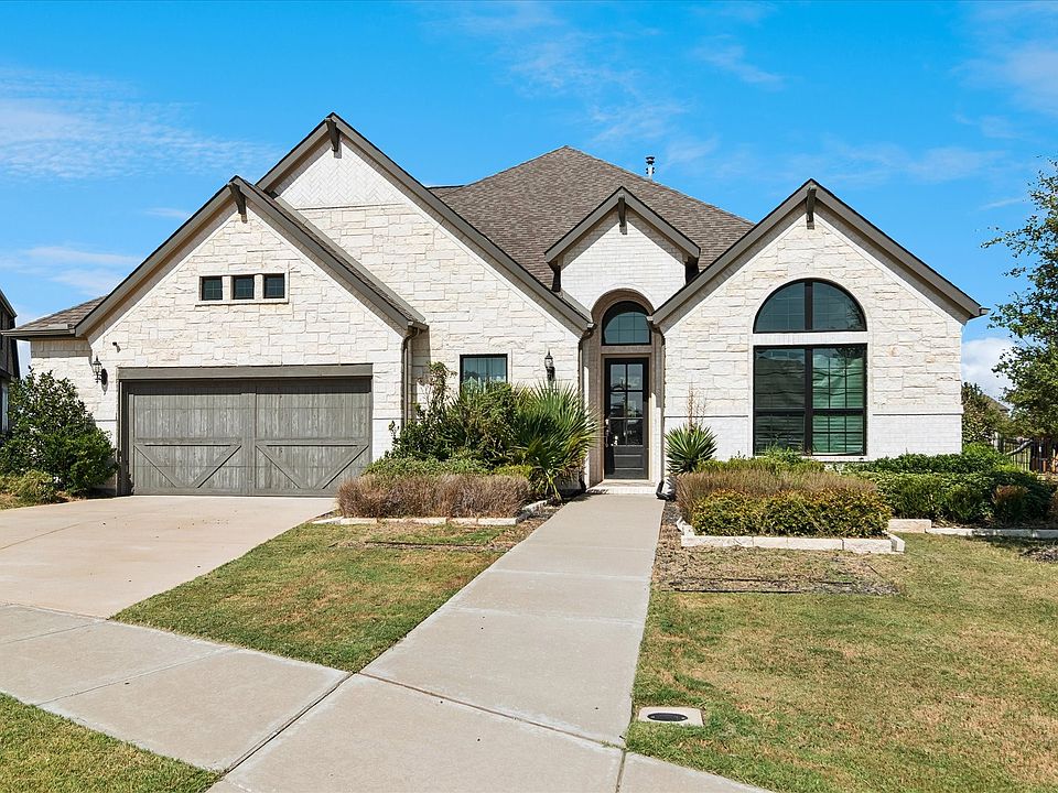 1st image of 2800 Monument Ct