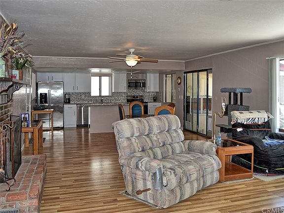 3rd image of 792 Bass Ln