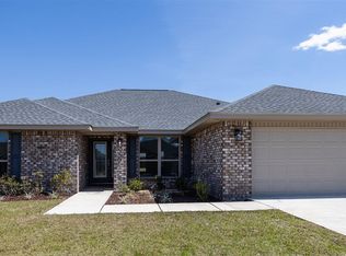 6203 Pineapple Dr, Milton, FL 32570