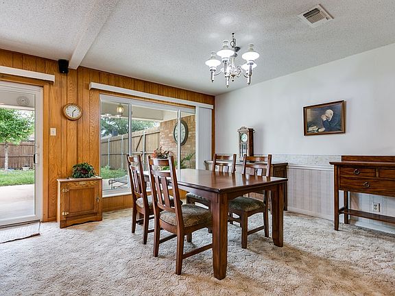 3rd image of 3305 Sierra Ct