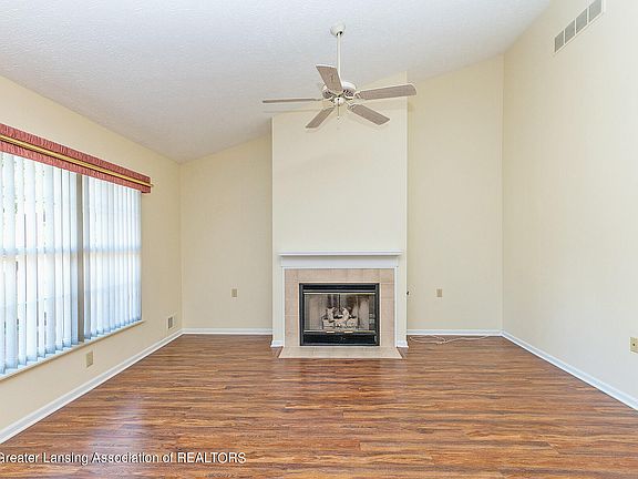 5th image of 854 Lenna Keith Cir