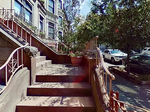 3rd image of 283 Sterling Pl