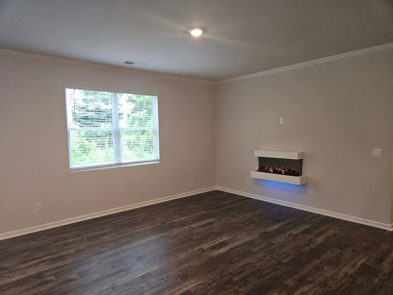 306 Thompson Ridge Ln — Photo 11
