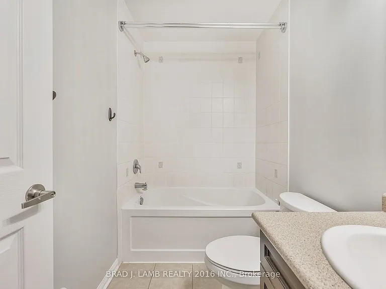 930 Nadalin Hts — Photo 34