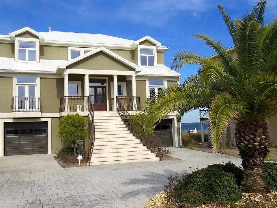1st image of 17 Seashore Dr