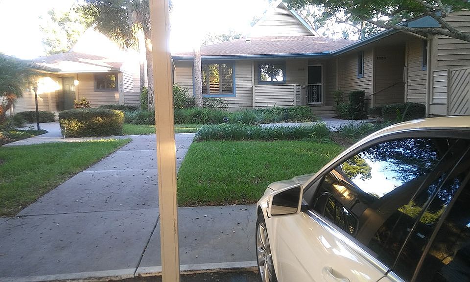 Carport and 1 other space