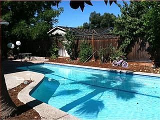 2nd image of 777 Bend Ave