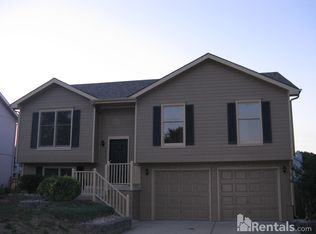 9812 NW 87th St, Kansas City, MO 64153