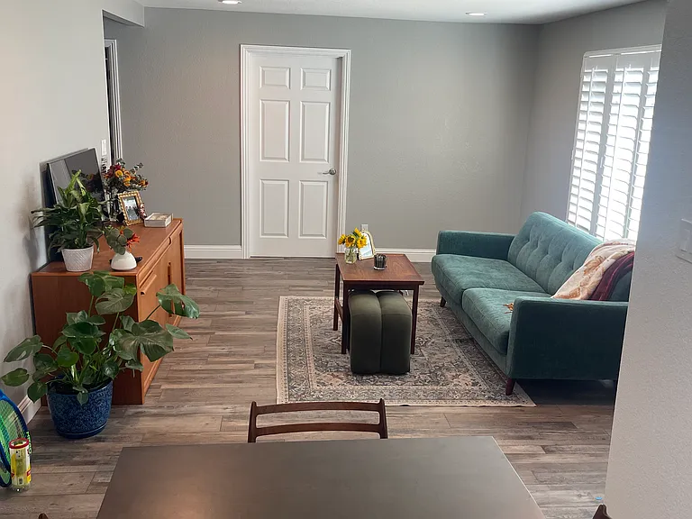 105 Hollywood Ave — Photo 7