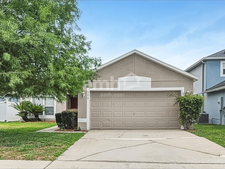 1st image of 224 Sawyerwood Pl