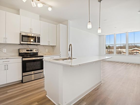 2nd image of 10755 Fairgrounds Dr Unit 406