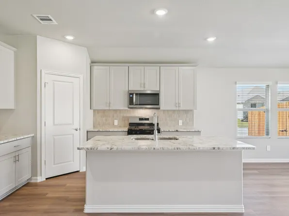 1944 Furlong Dr, Seagoville, TX 75159