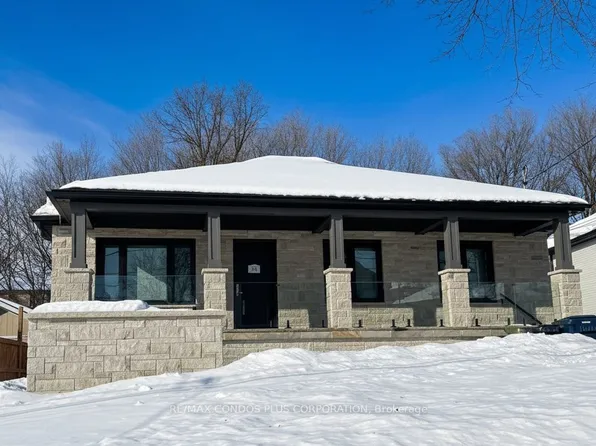 32 Harrow Dr, Toronto, ON M6M 2X3