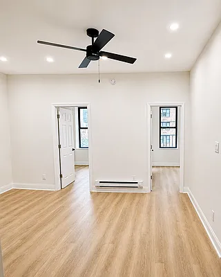 Living room, photo 1