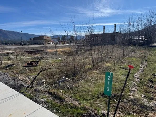 213 Main St, Greenville, CA 95947