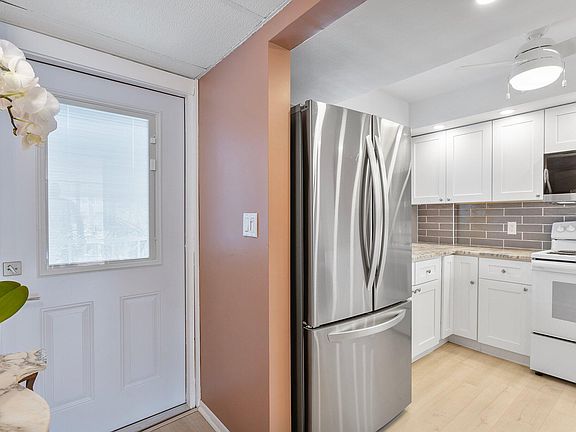 4th image of 116 Royal Park Drive #3d