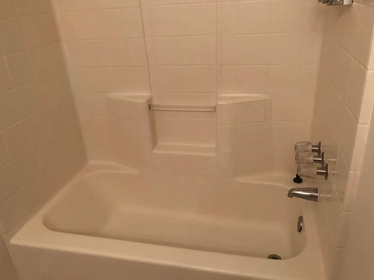 7604 Hidden Bridge Dr — Photo 2