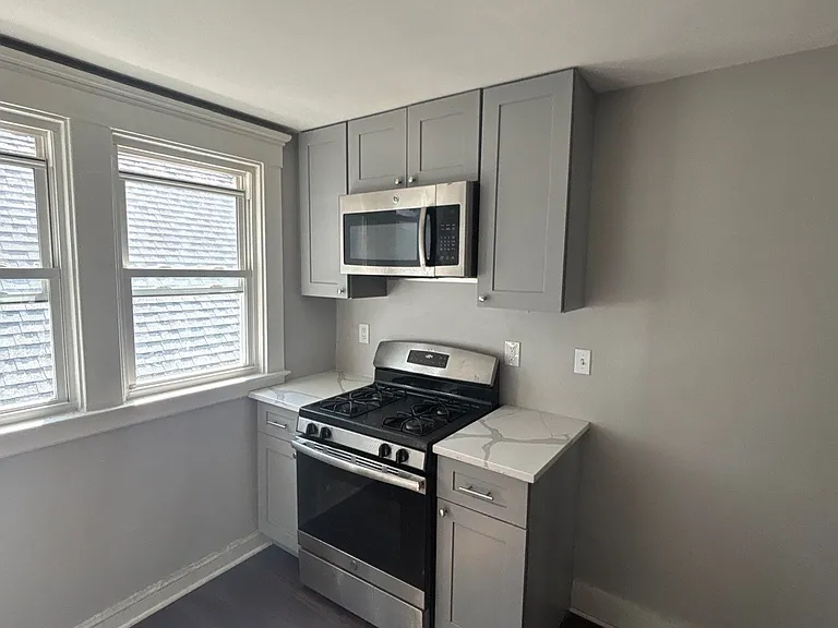 59 Ellsworth Ave #3 — Photo 2