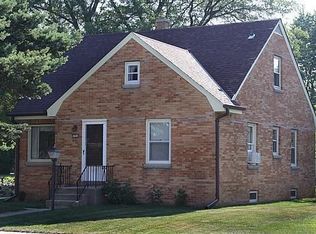 1916 17th Ave, South Milwaukee, WI 53172