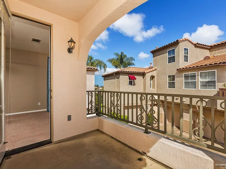 6394 Terraza Portico — Photo 5