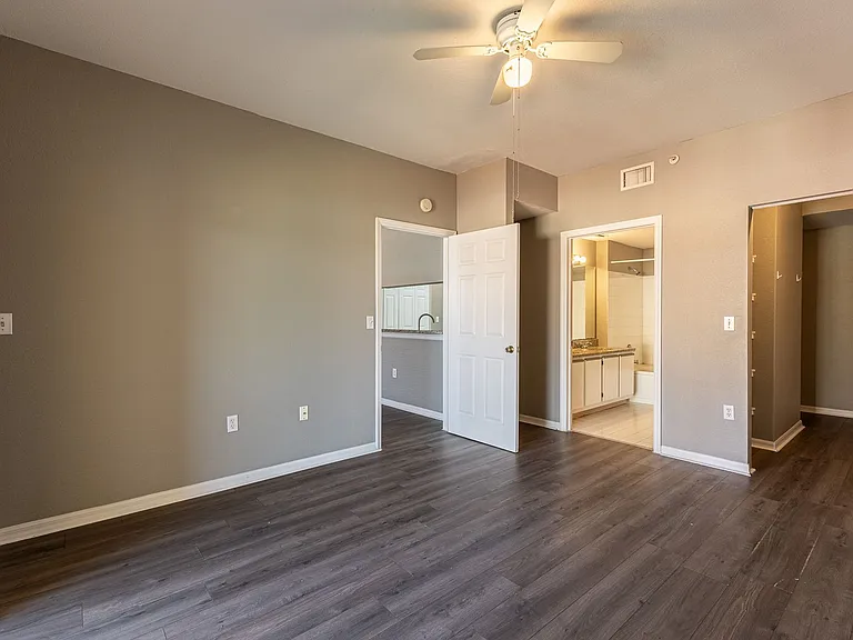 6330 Aragon Way #207 — Photo 15