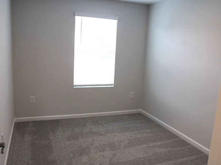 1369 Bessie Ct — Photo 10