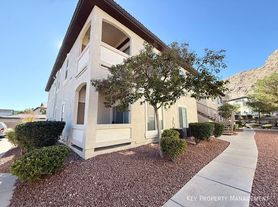 3375 Cactus Shadow St, Las Vegas, NV