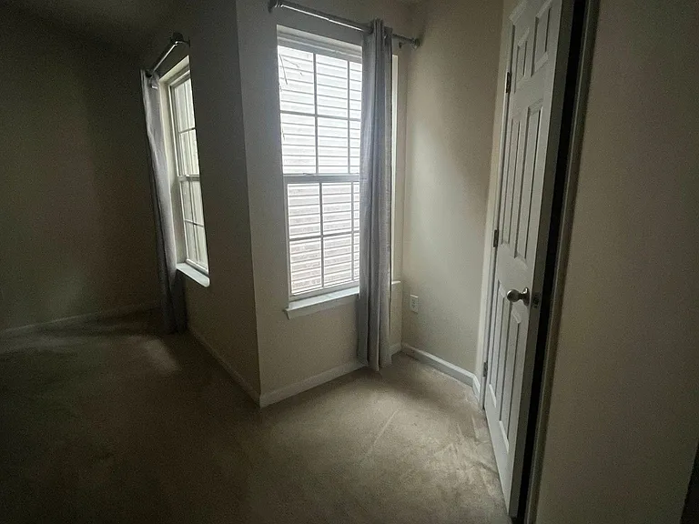 5250 Wyndholme Cir — Photo 10