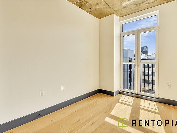 3rd image of 340 Evergreen Ave APT 430