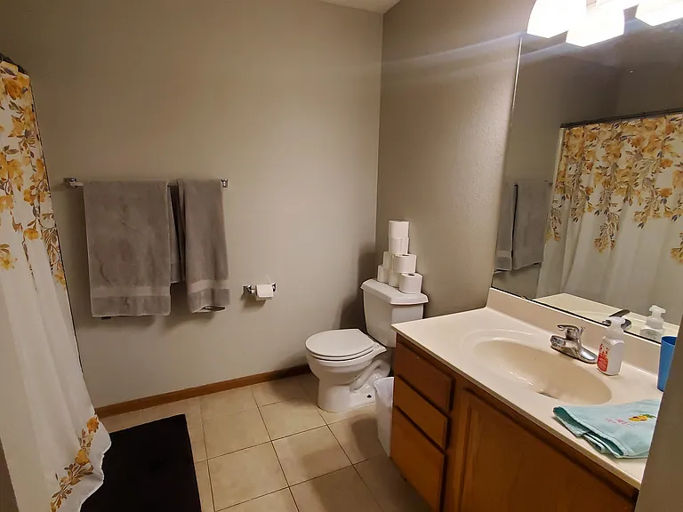 530 Cottonwood Dr #1 — Photo 10
