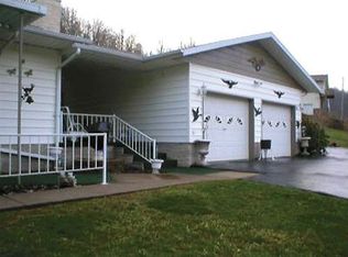 6526 Husky Hwy, Mannington, WV 26582