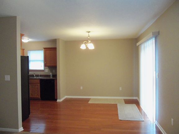 3rd image of 1614 NW Jordan Ct