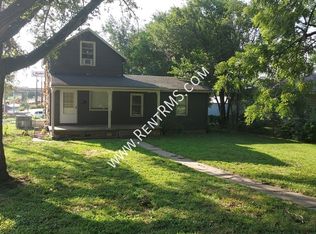 100 SW Taylor St, Topeka, KS 66603